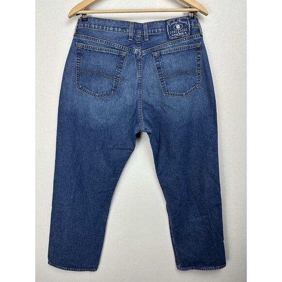 Lucky Brand Jeans Mens 36 Classic Fit Dungarees Medium Wash Straight Denim - Picture 13 of 15